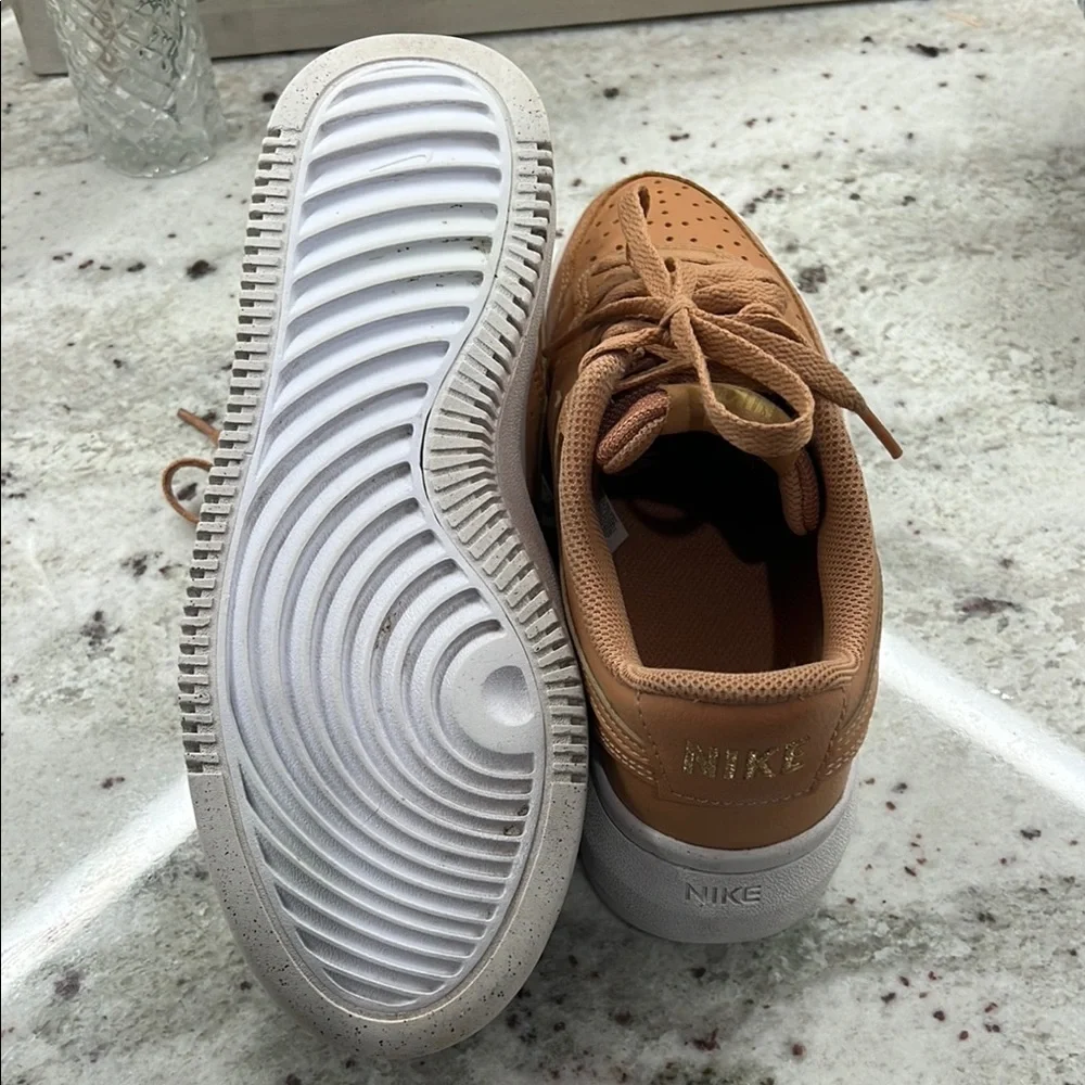 Women's Light Cognac Metallic Nike Vision - Picture 10 of 10